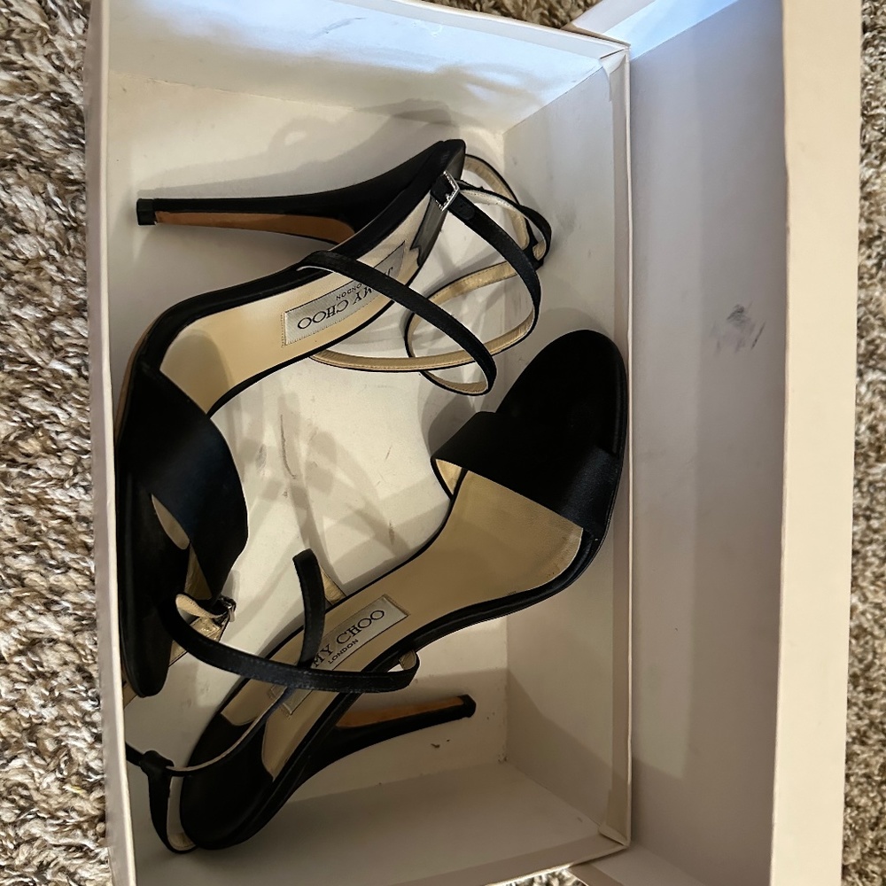 Jimmy Choo adora - Picture 1 of 5